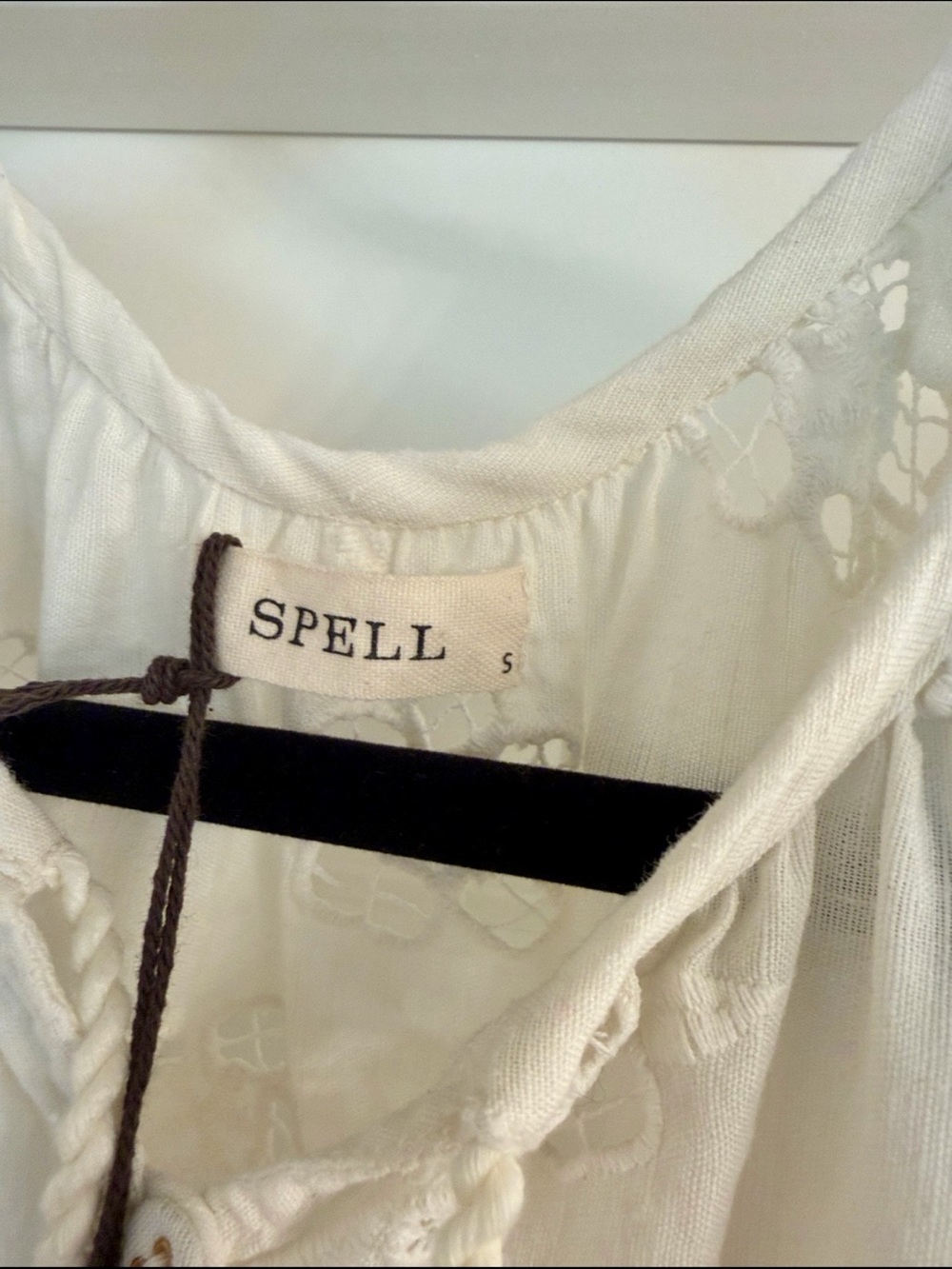 NWT Spell And The Gypsy Love Note Broderie Blouse In Star White - Picture 5 of 8